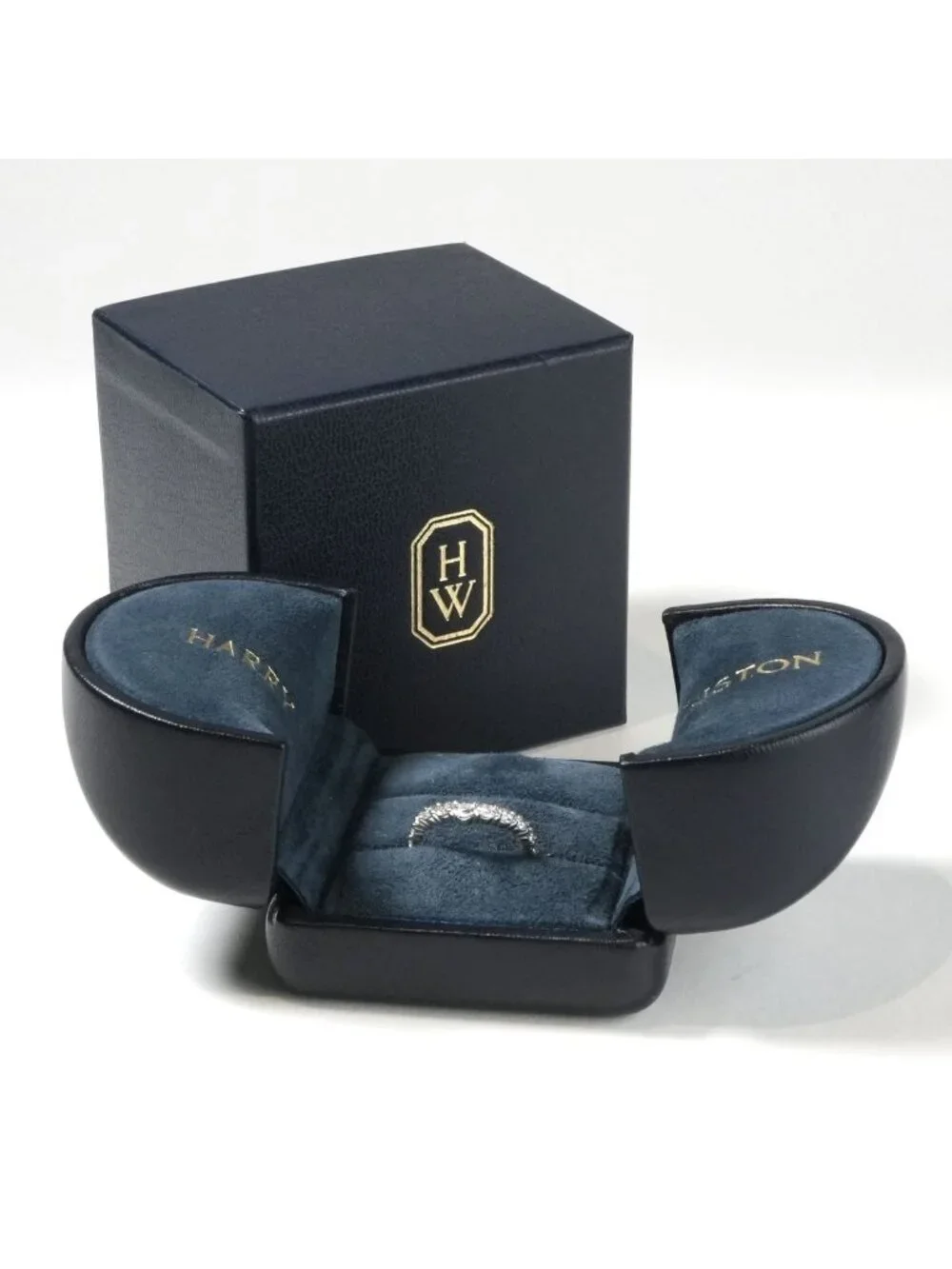 Harry Winston Bandring Diamond Ring